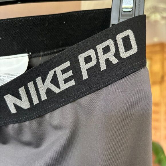 Nike Pants Women L Dri Fit Cropped Running Yoga Joggers Spandex Black Gray - Picture 12 of 12